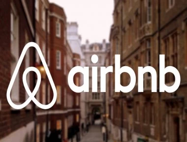 Airbnb: Αυτές είναι οι 10 καλύτερες γειτονιές στην Αθήνα που «φέρνουν» τα περισσότερα έσοδα στους ιδιοκτήτες